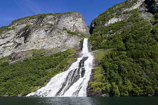 Красоты Норвегии: Круиз по Гейрангерфьорду и Орлиная Дорога