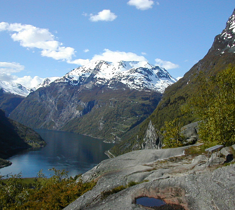 По Северному Фьорду и Гейрангерфьорду: Путешествие из Молёя