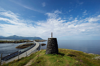 Мраморные Пещеры и Атлантическая Дорога: экскурсия из Молде